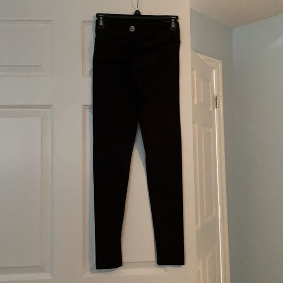 Black Booty Scrunch Leggings size small - Picture 3 of 5